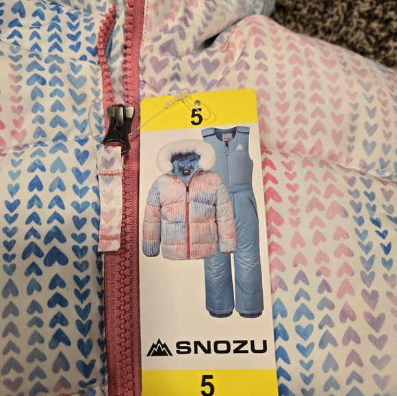 Snozu Jacket and snow pants - Picture 3 of 3